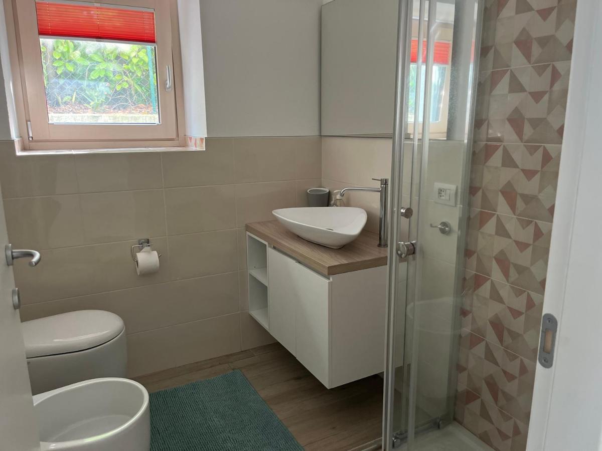 Lido 3 Pool, 30M From The Lake, Pet Friendly Como Lake Colico Buitenkant foto